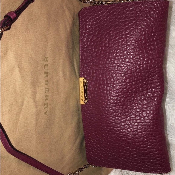 Burberry (Leather) - Picture 1 of 3